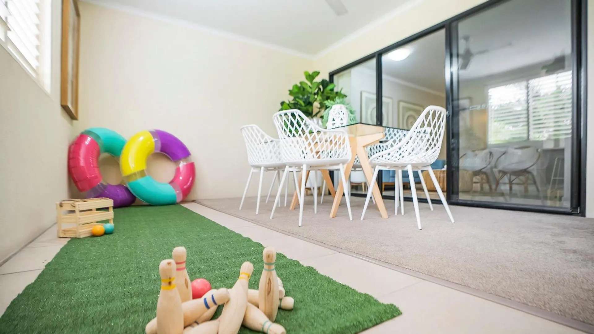 Sunrise Palms - Spacious Cairns Convenience